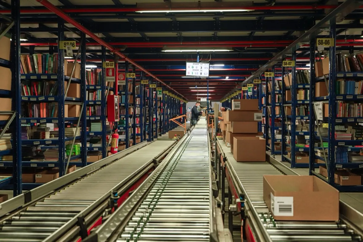 Lojistikte Yapay Zekâ Trendleri 2025: Geleceğin Depoları ve Akıllı Taşımacılık